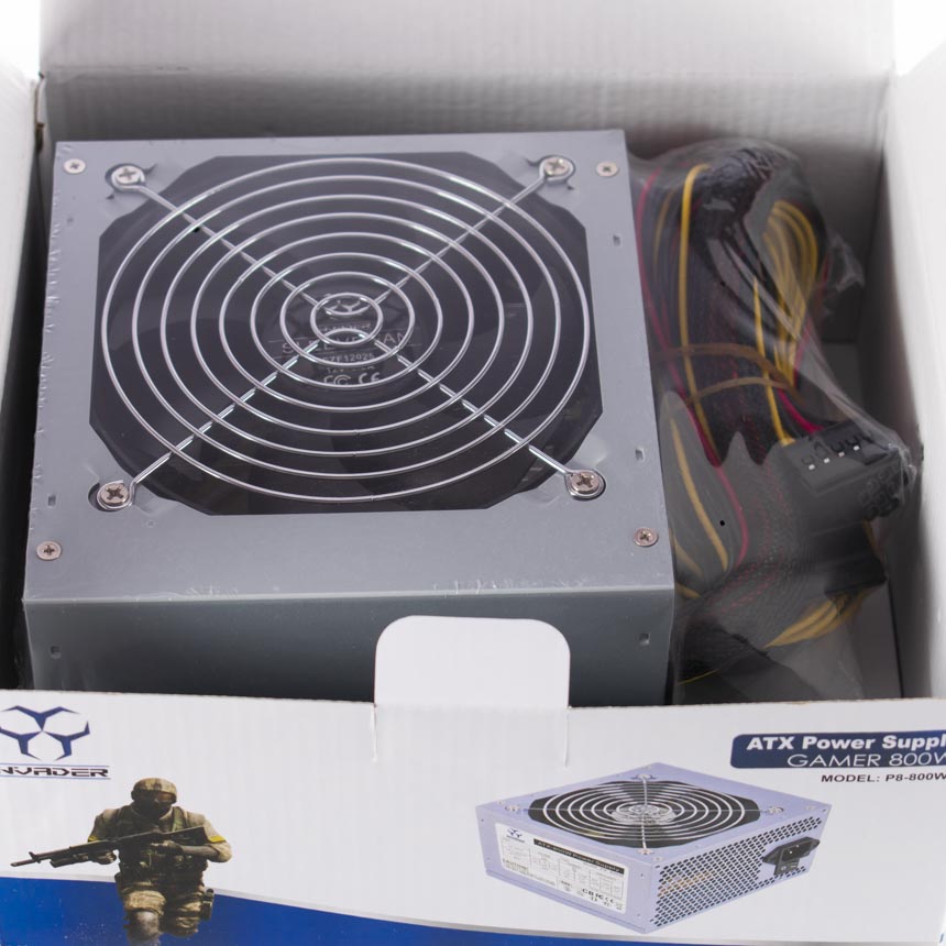 Fuente para PC INVADER ATX-800W POWER SUPPLY